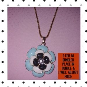 🔖🔖Flower Pendant Necklace🔖🔖
